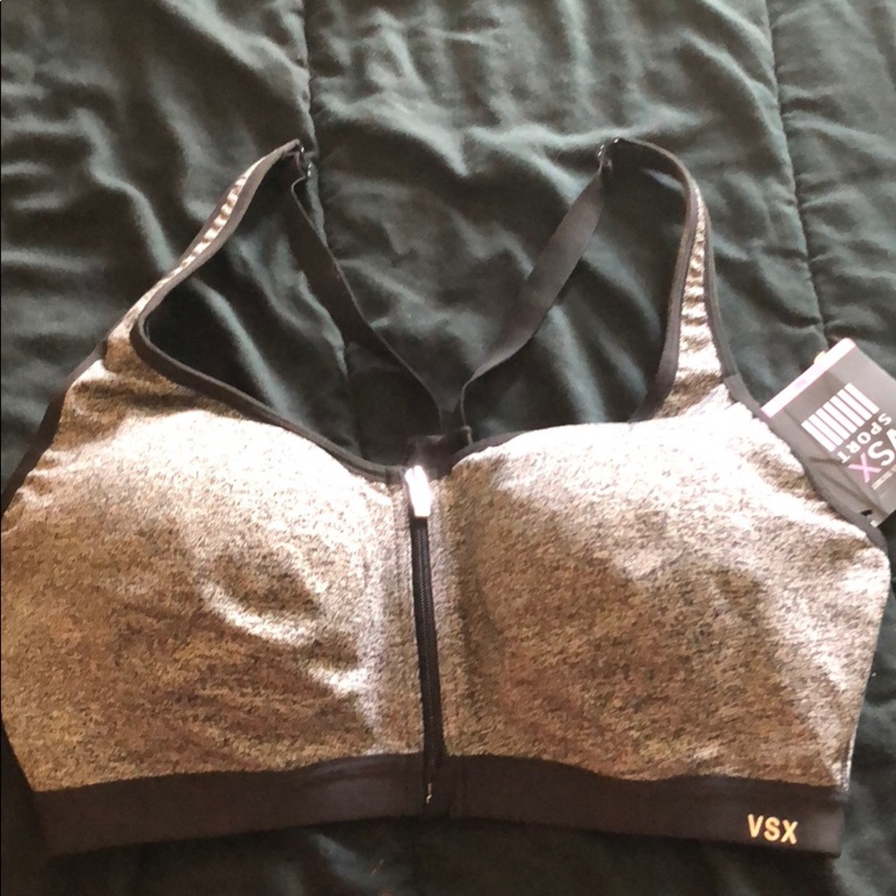 VSX sport bra NWT